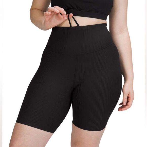 Lululemon Base Pace 8” High Rise Black Ribbed Shorts 4 - Picture 1 of 8